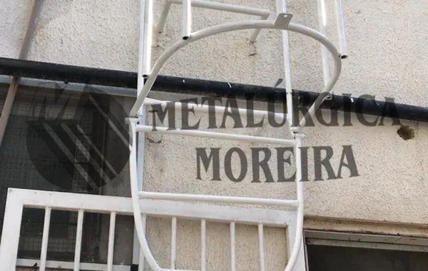 Escadas e Passarelas