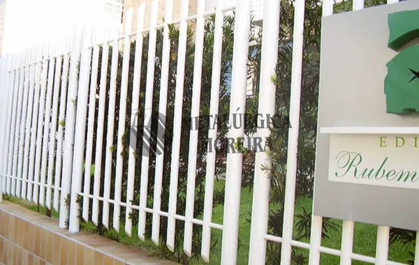 Portões e grades